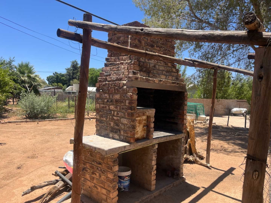 4 Bedroom Property for Sale in Keimoes Northern Cape